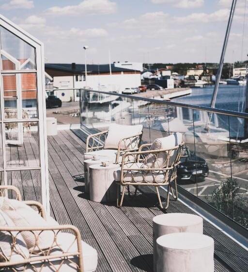 Семейный Номер, Skärgårdshotellet Hönö