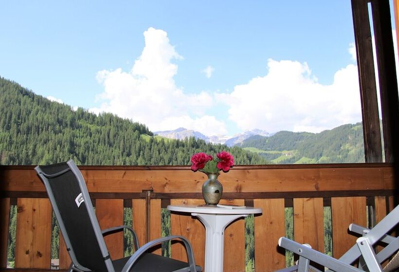 Полулюкс, Alpenrose Dolomites