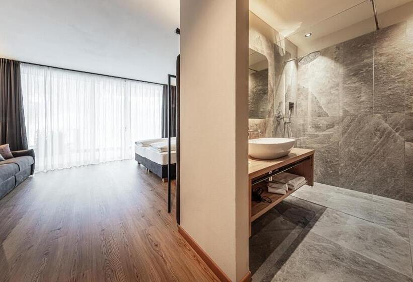 디럭스 룸, Alpenrose Dolomites