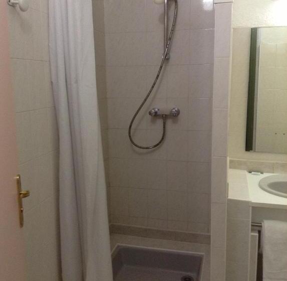 חדר סטנדרט, De La Tour Saint Etienne Sud