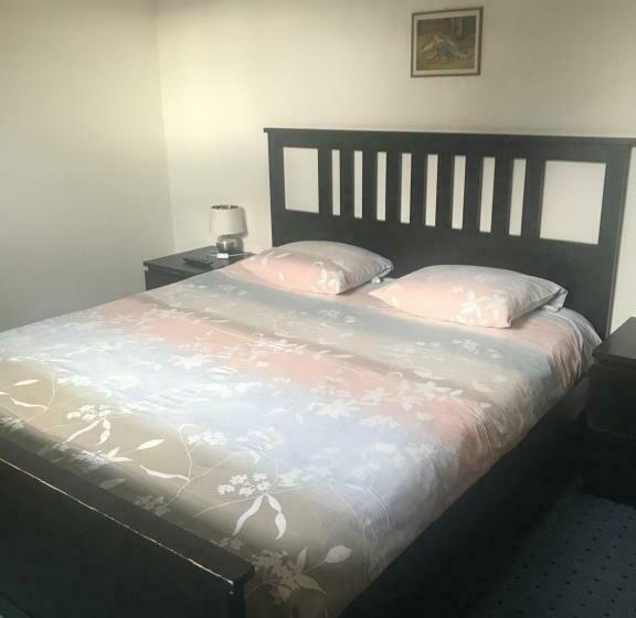 스탠다드 룸, Restaurant Pizzeria Rotes Haus