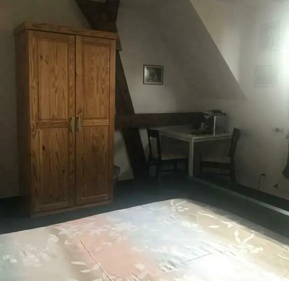 スタンダードルーム, Restaurant Pizzeria Rotes Haus
