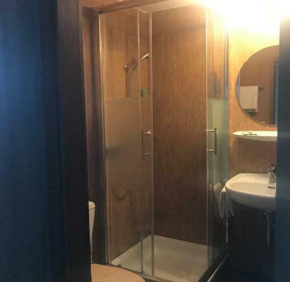 스탠다드 룸, Restaurant Pizzeria Rotes Haus