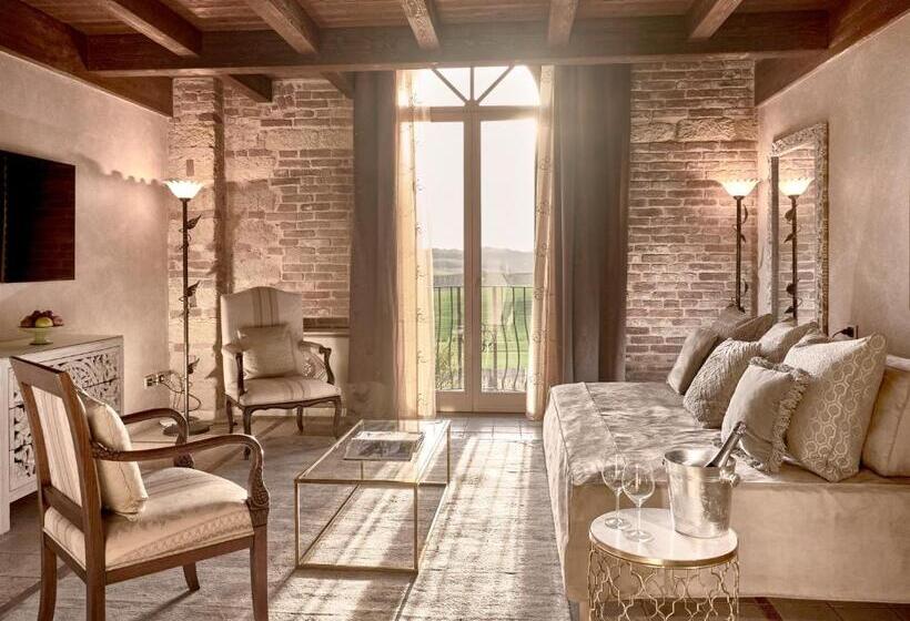 جناح رئاسى, Tenuta Montemagno Relais & Wines