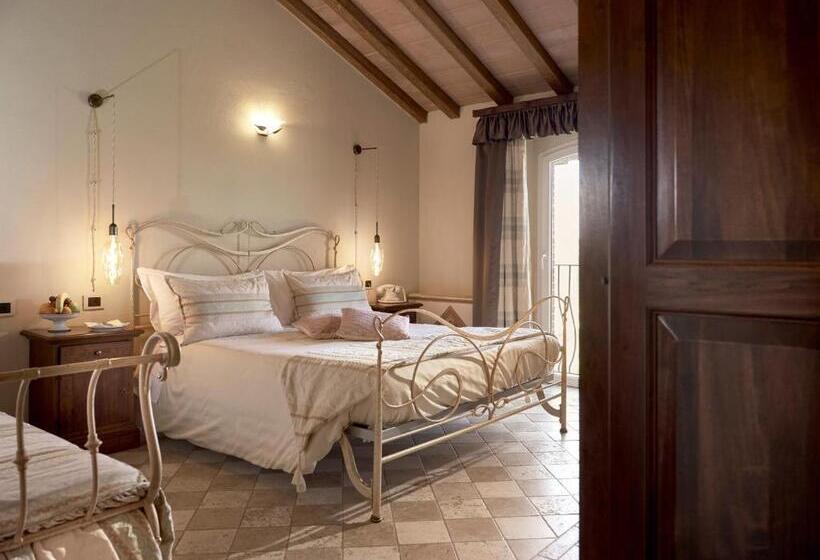 غرفة سوبيريور, Tenuta Montemagno Relais & Wines