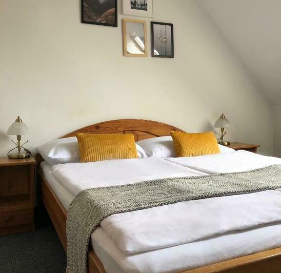 غرفة قياسية, Margaréta Panzió