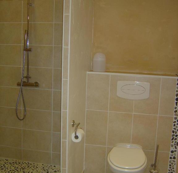 スタンダードインサイドビュールーム, Domaine Du Champ De L Hoste