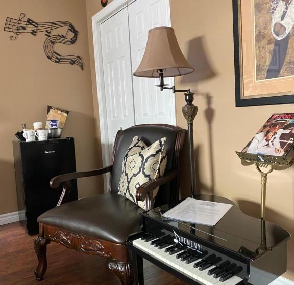 جناح ديلوكس, Heart And Soul Inn