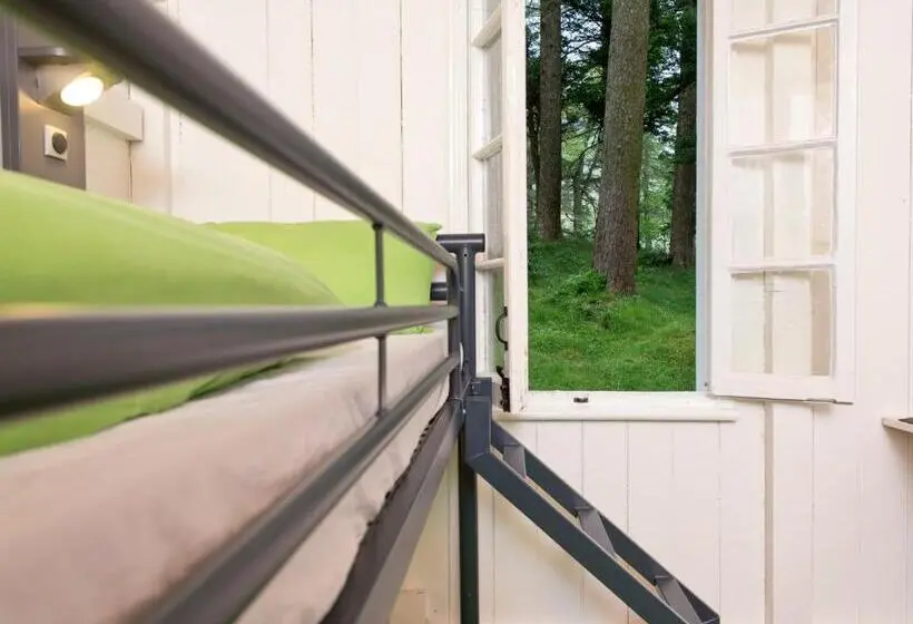 バスルーム共有のトリプルスタンダード, Yha Idwal Cottage