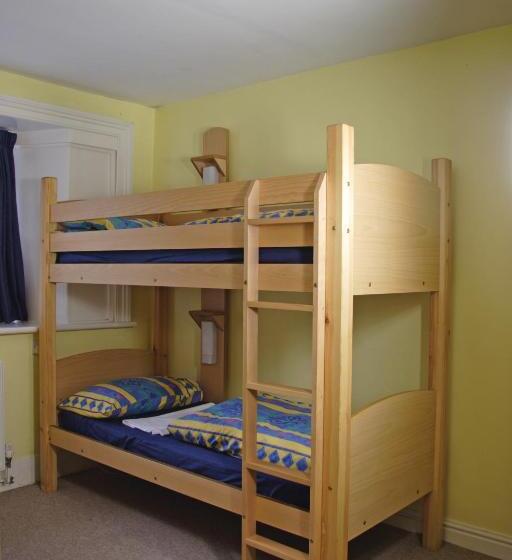 מיטה בחדר משותף, Yha Idwal Cottage