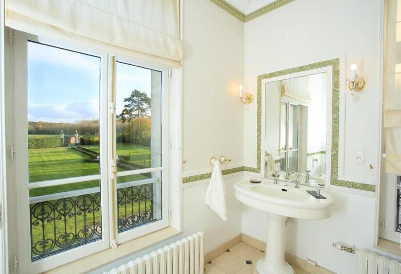 חדר פרמיום לארבעה, Château De Breuil