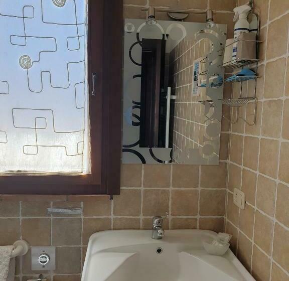 דירת חדר נוף לבריכה, Agriturismo Diaccialone