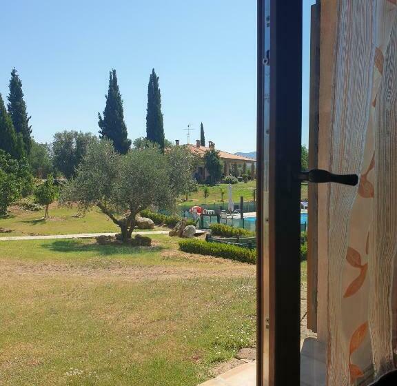 דירת חדר נוף לבריכה, Agriturismo Diaccialone