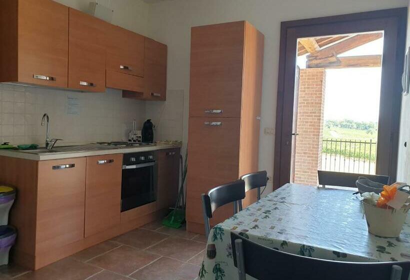 Апартаменты 1 Спальня Вид на Бассейн, Agriturismo Diaccialone