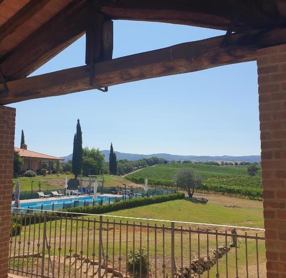 דירת חדר נוף לבריכה, Agriturismo Diaccialone