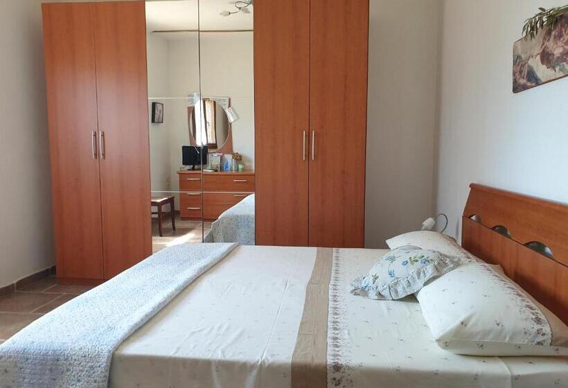 Апартаменты 1 Спальня Вид на Сад, Agriturismo Diaccialone