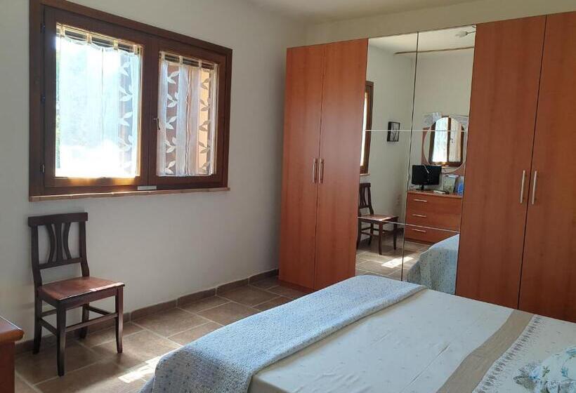 דירת חדר נוף לגינה, Agriturismo Diaccialone