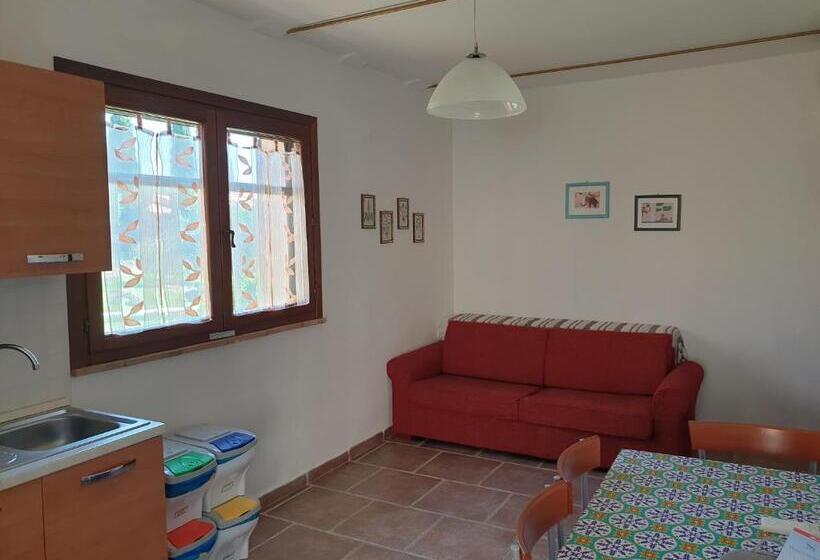 דירת חדר נוף לגינה, Agriturismo Diaccialone