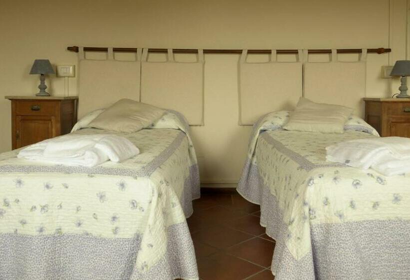 Четырехместный Номер Стандарт, Agriturismo La Fucina