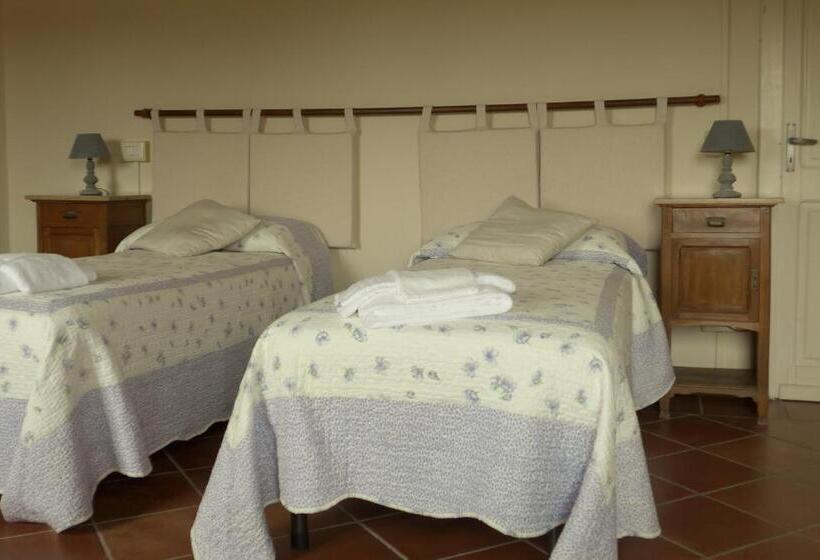 غرفة قياسية رباعية, Agriturismo La Fucina