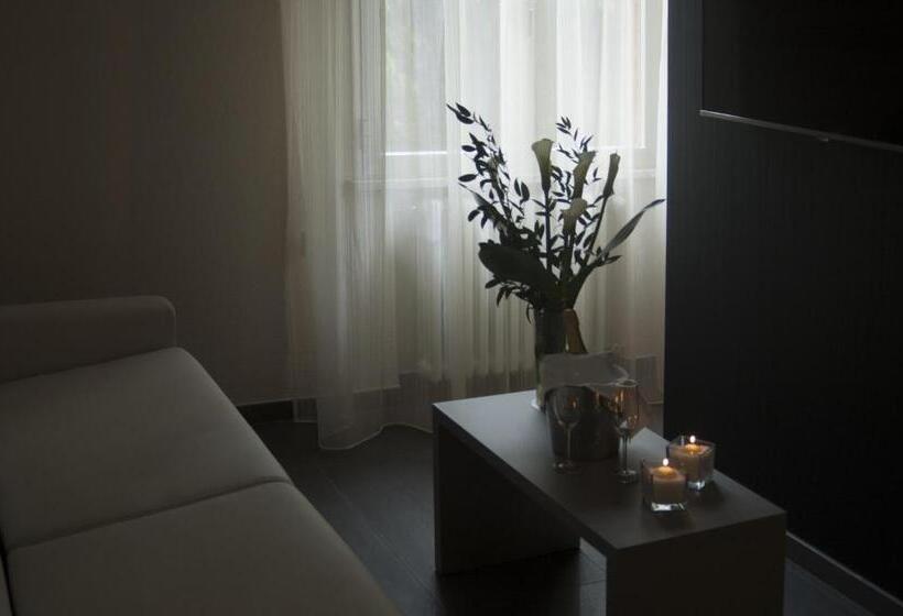 جناح كلاسيكي, Albergo Ristorante Miramonti Toano