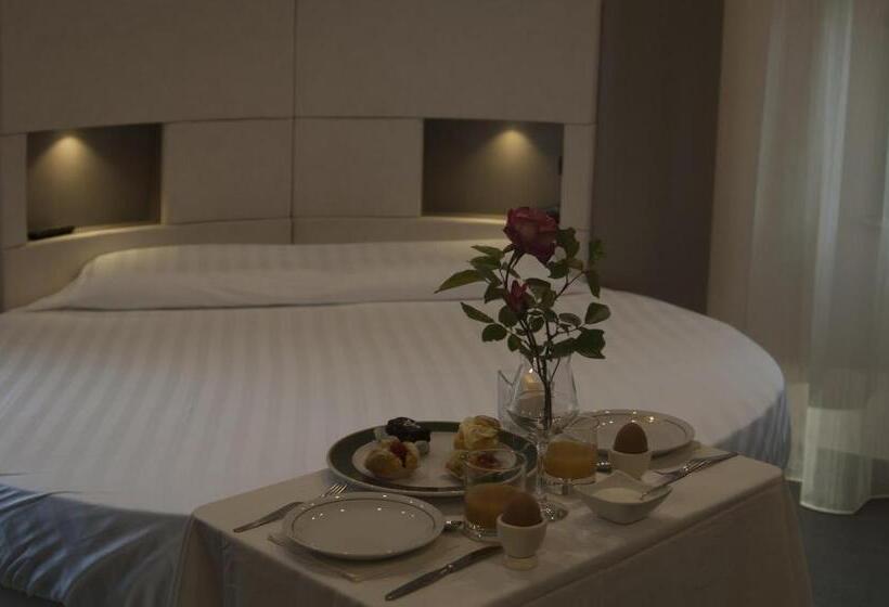 جناح كلاسيكي, Albergo Ristorante Miramonti Toano