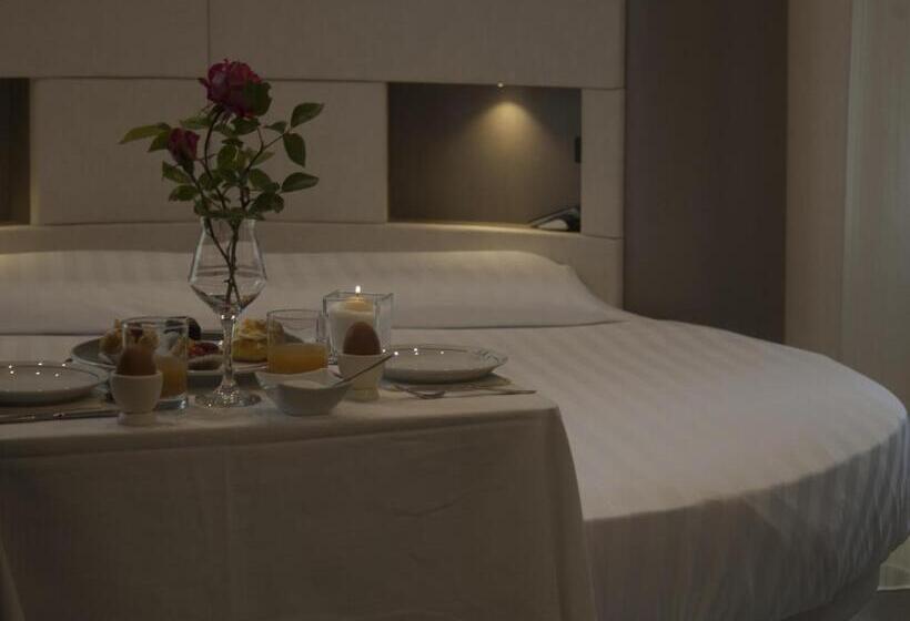 جناح كلاسيكي, Albergo Ristorante Miramonti Toano