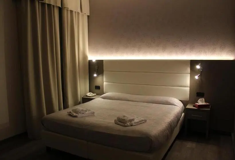デラックスルーム, Albergo Ristorante Miramonti Toano