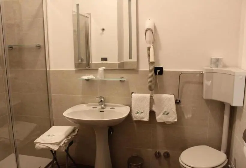 デラックスルーム, Albergo Ristorante Miramonti Toano