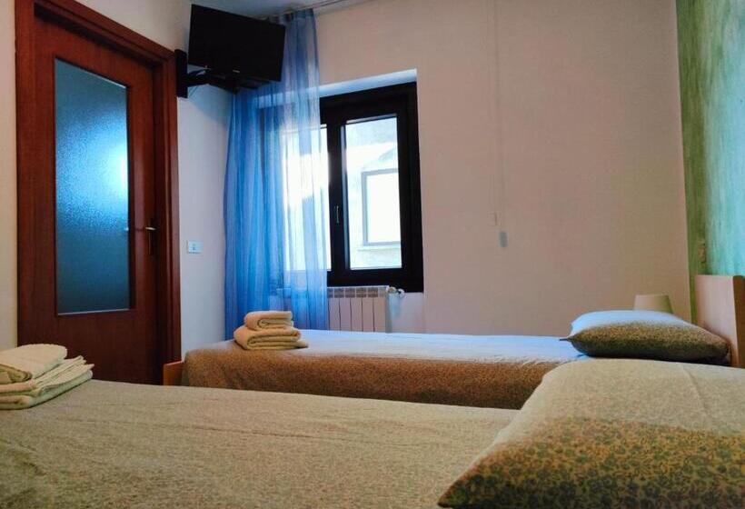 חדר אקונומי, Del Falco