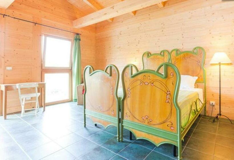 Номер Стандарт Вид на Сад, I Conti Della Serva