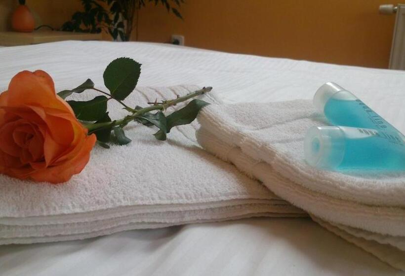 חדר סטנדרט, & Motorest V údolí Zlatého Potoka