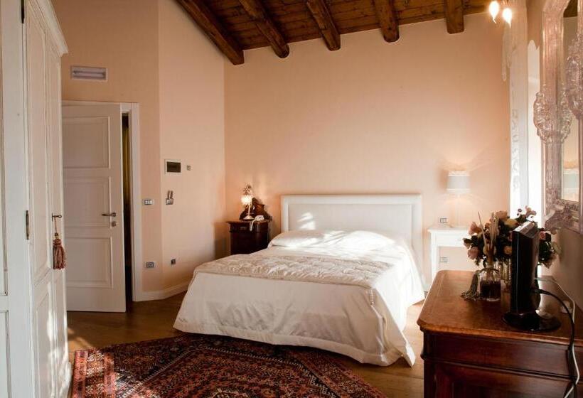 غرفة قياسية, Wine Resort Luisa