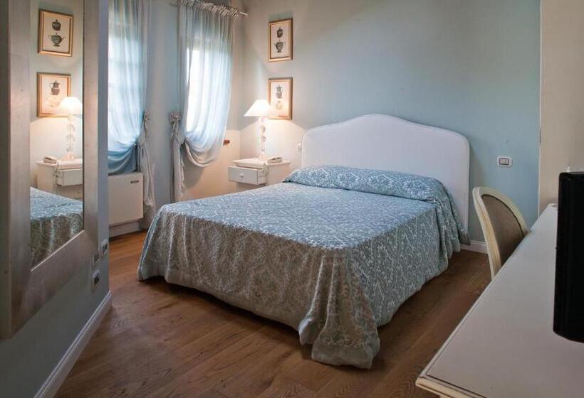 غرفة قياسية, Wine Resort Luisa