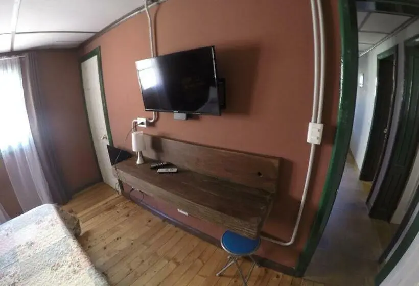 スタンダード４人部屋, Hospedaje Leñas Del Tolosa