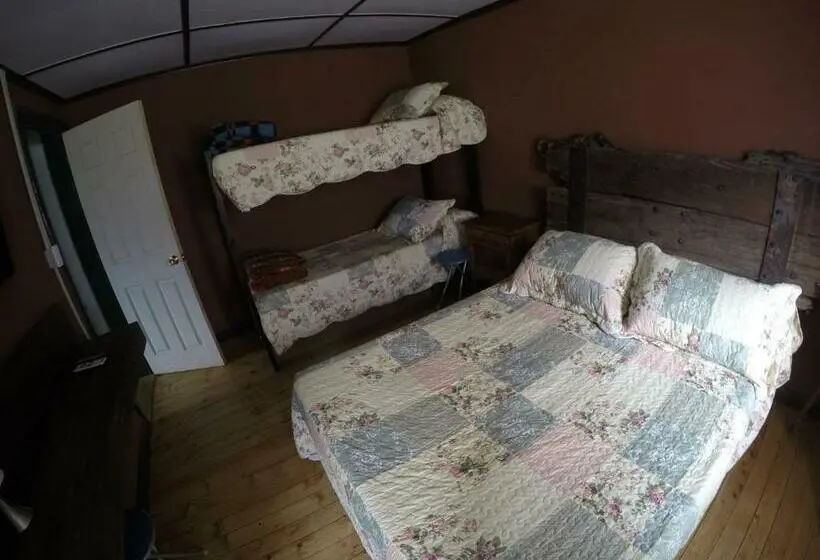 スタンダード４人部屋, Hospedaje Leñas Del Tolosa