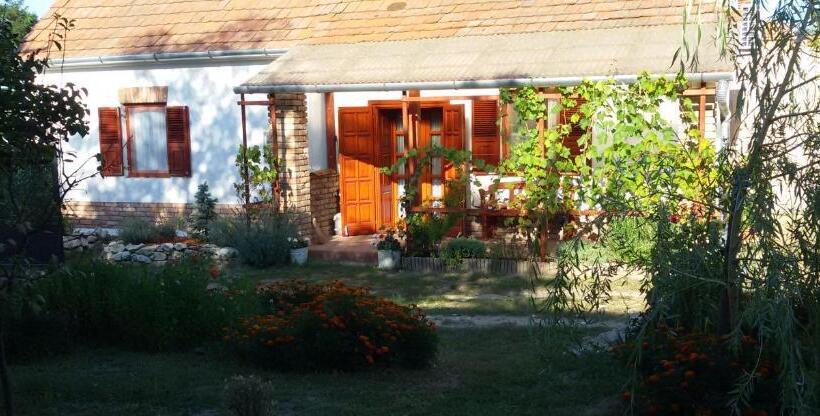 Дом 1 Спальня, Rendeki Vendégház, önálló Ház