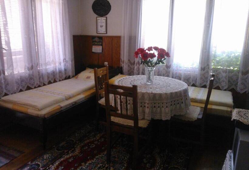 Апартаменты 2 Спальни, Villa Lalka