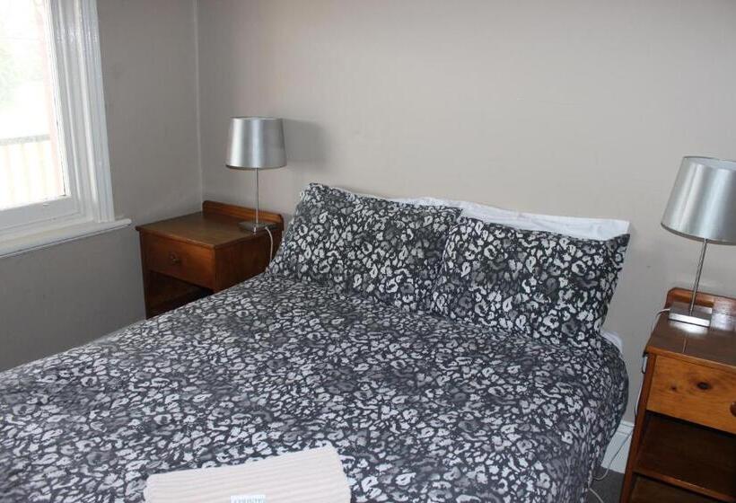 غرفة قياسية حمام مشترك, St Marys Hotel And Bistro