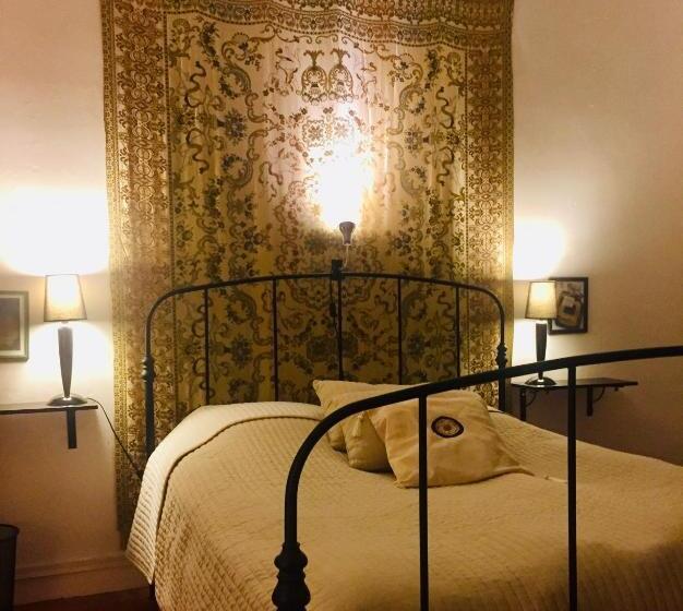 اتاق استاندارد, Le Flamant Rouge Guesthouse