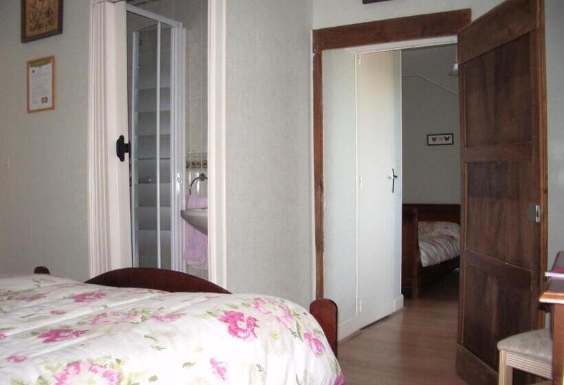 اتاق استاندارد چهار تخته, Les Glycines