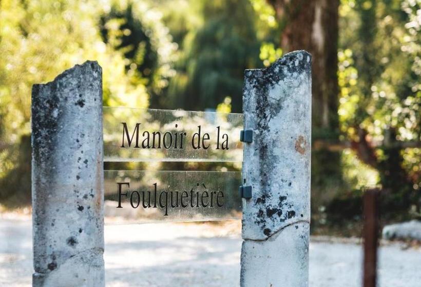 חדר קומפורט, Manoir De La Foulquetiere