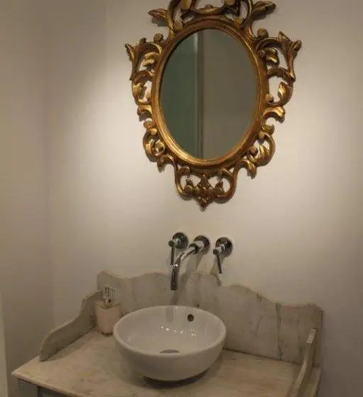 コンフォートルーム, Manoir De La Foulquetiere