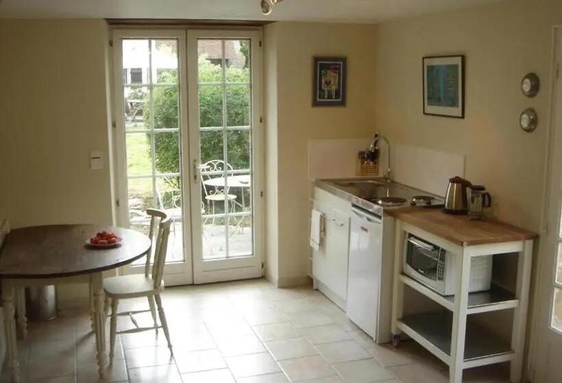 デラックススイート, Manoir De La Foulquetiere