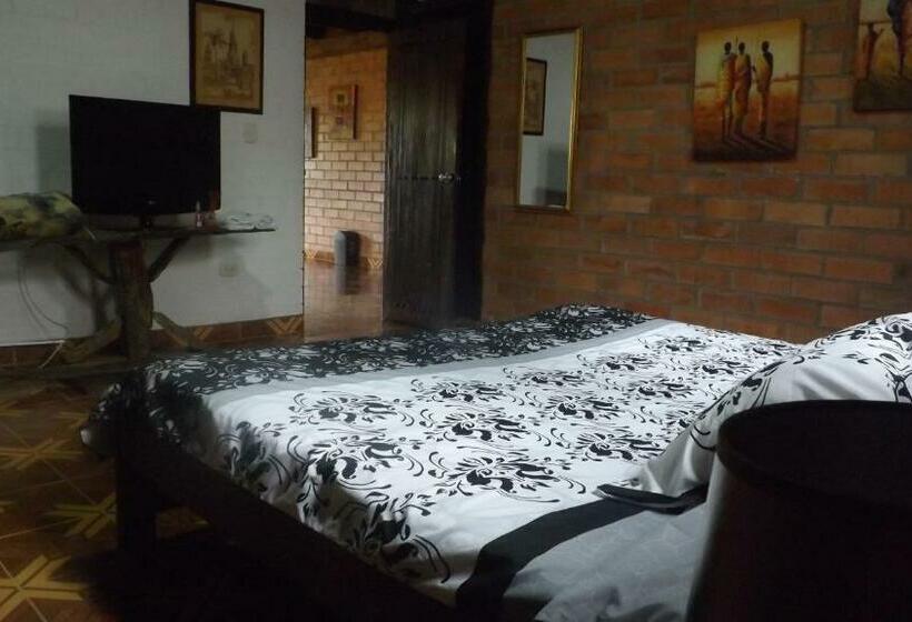 Полулюкс, Finca Hotel Paraiso Urrao