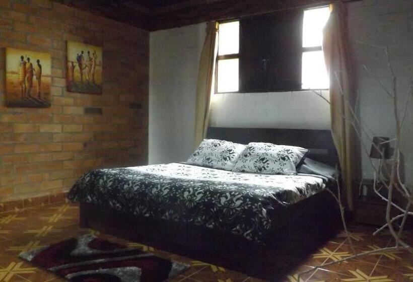 Полулюкс, Finca Hotel Paraiso Urrao