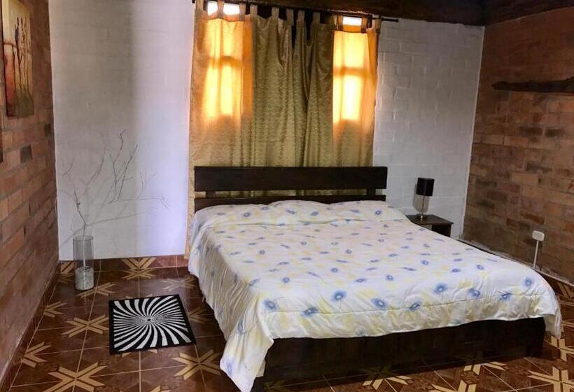 Полулюкс, Finca Hotel Paraiso Urrao