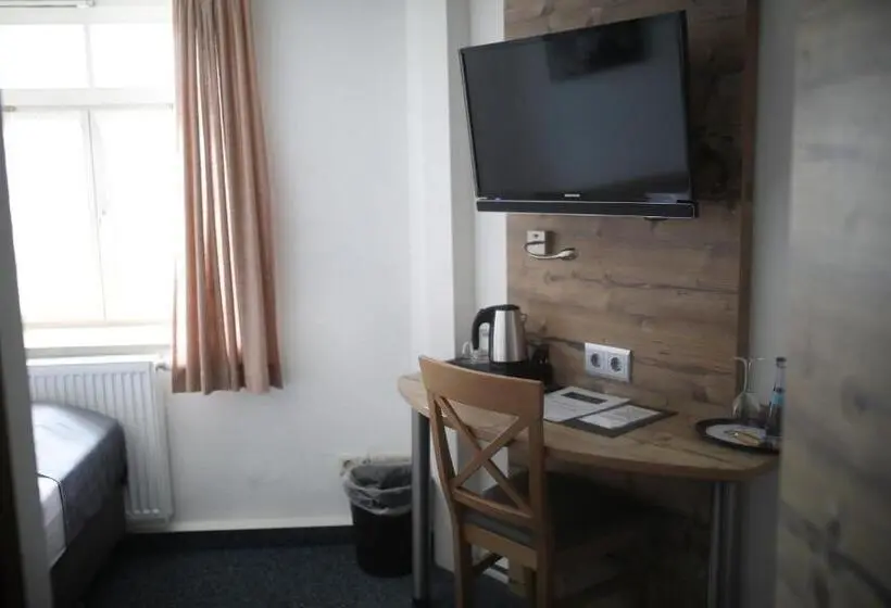 シングルベーシックルーム, Gasthaus Hotel Zum Kreuz