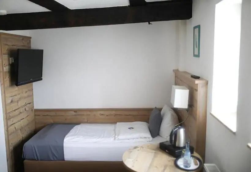 シングルベーシックルーム, Gasthaus Hotel Zum Kreuz