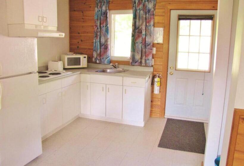 Suite Queen-Size Ággyal, Quiet Bay Inn & Café